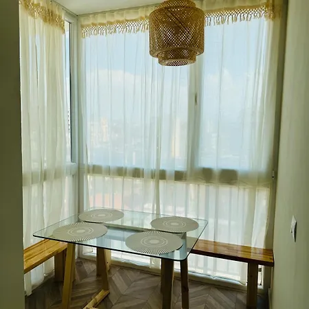 Apartment South Savannah 1 *