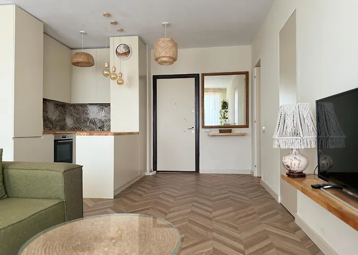 South Savannah 1 ティラナ